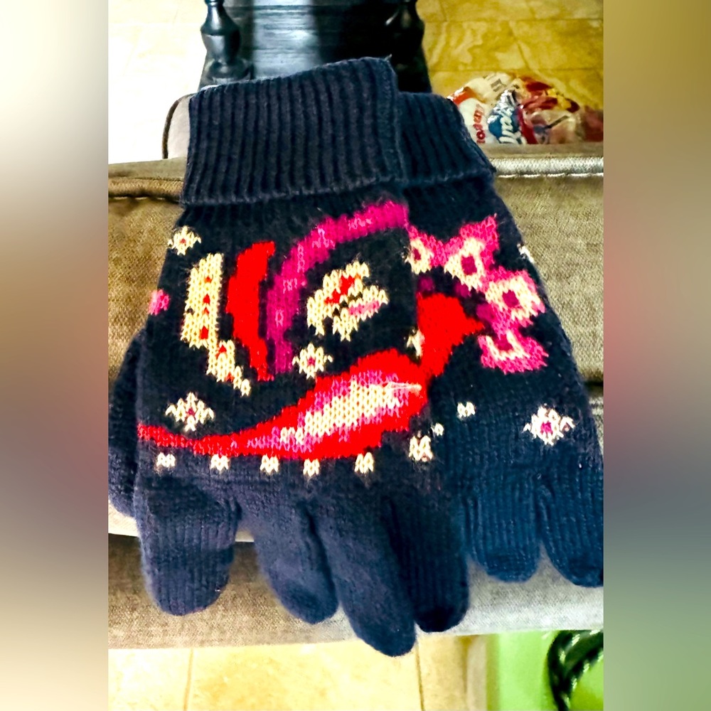 NWT Vera Bradley Cozy Gloves Painted Paisley Navy
